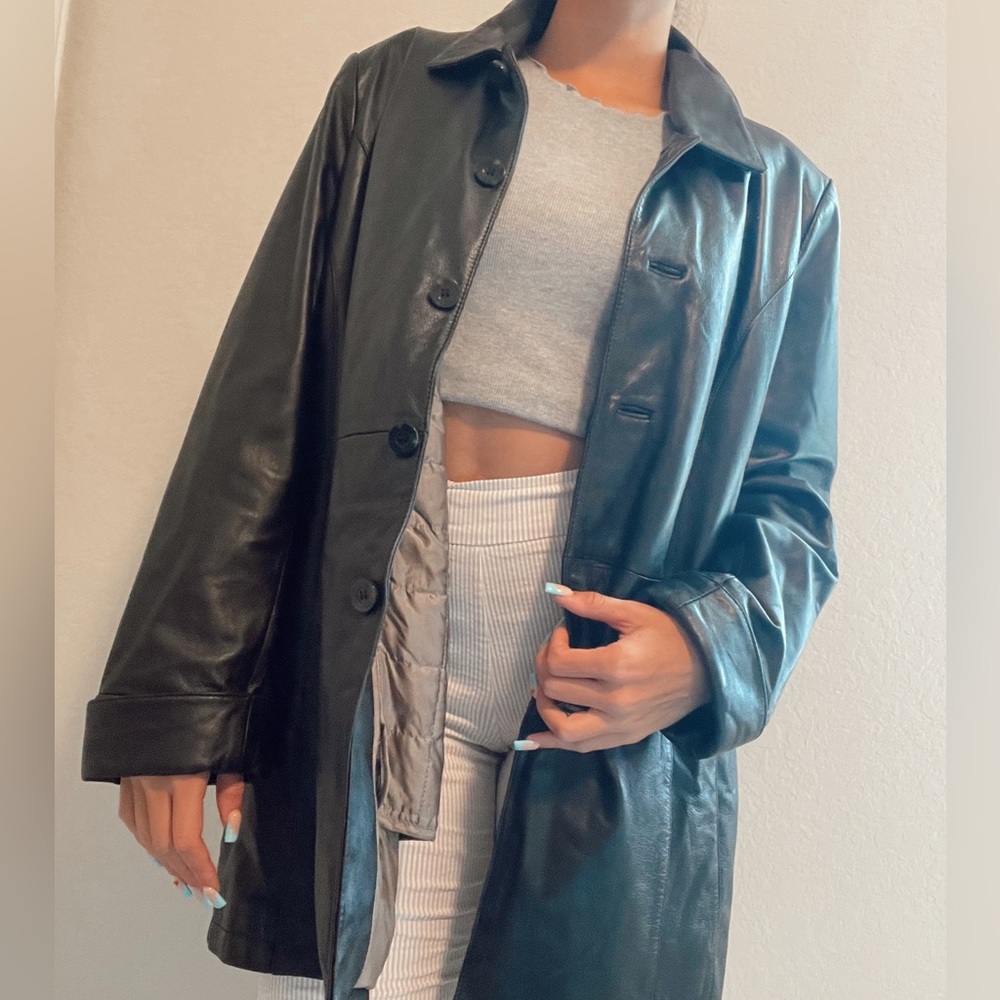 Leather jacket - Picture 2 of 7